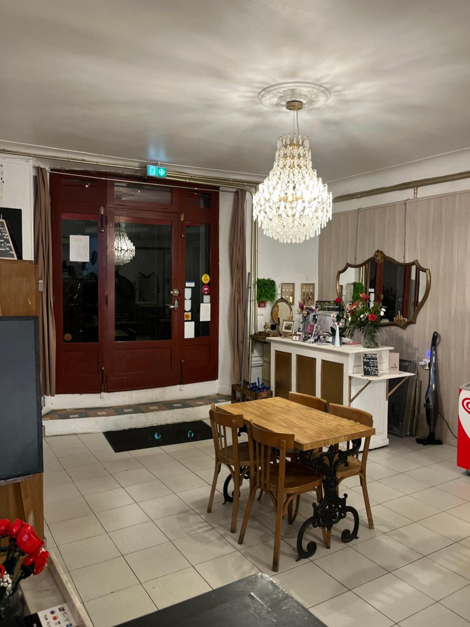 Cafe Du Commerce Genolhac Kültér fotó